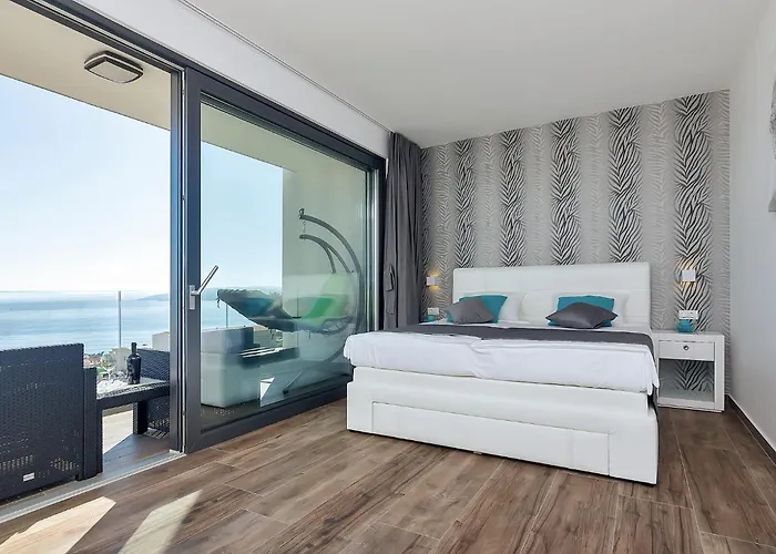 Nera-selina * Makarska